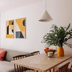 Alfama Regal Apartment *